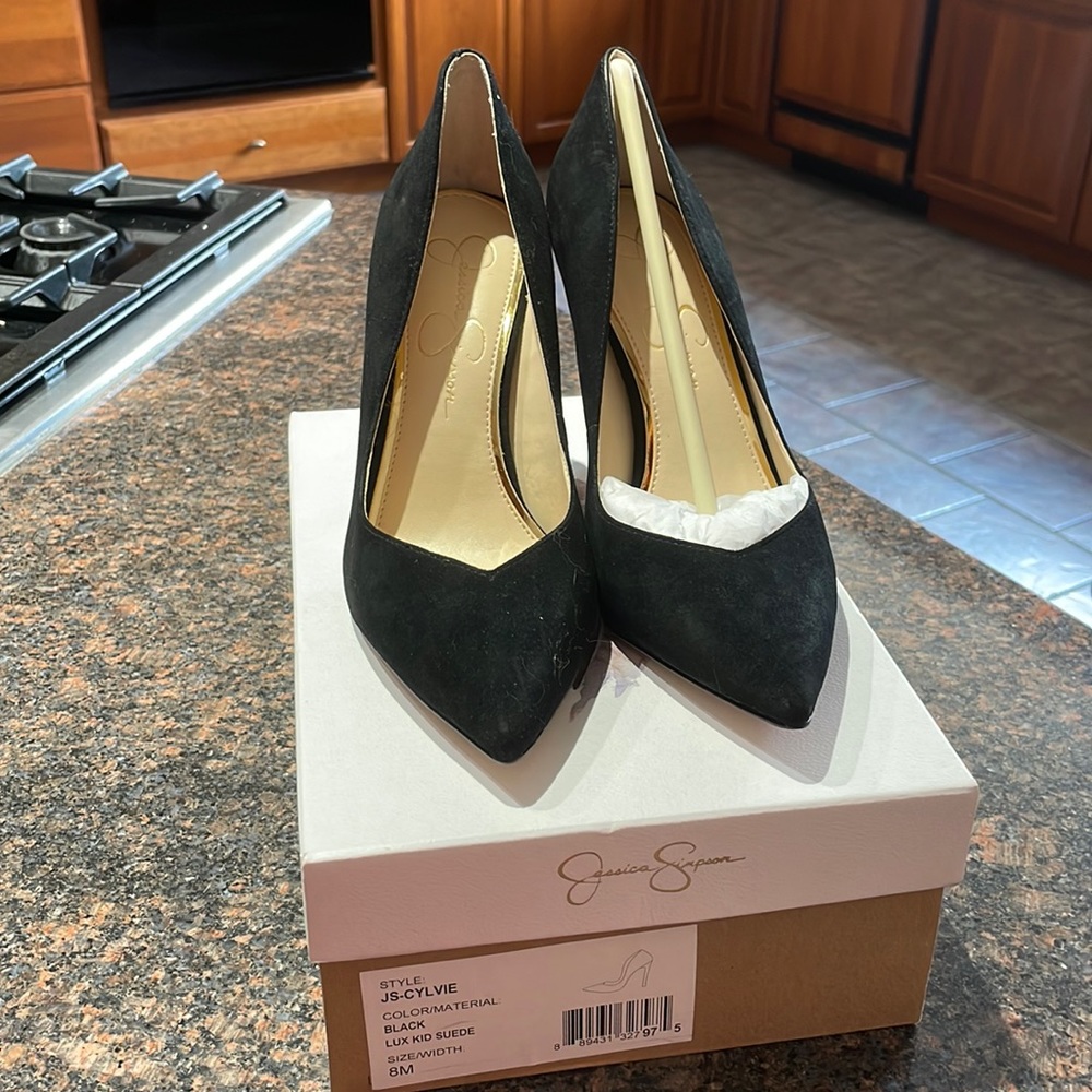 Jessica Simpson CYLVIE PUMP Size 8